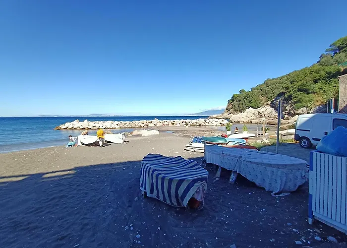 別荘 Brezza Marina マッサ・ルブレンセ